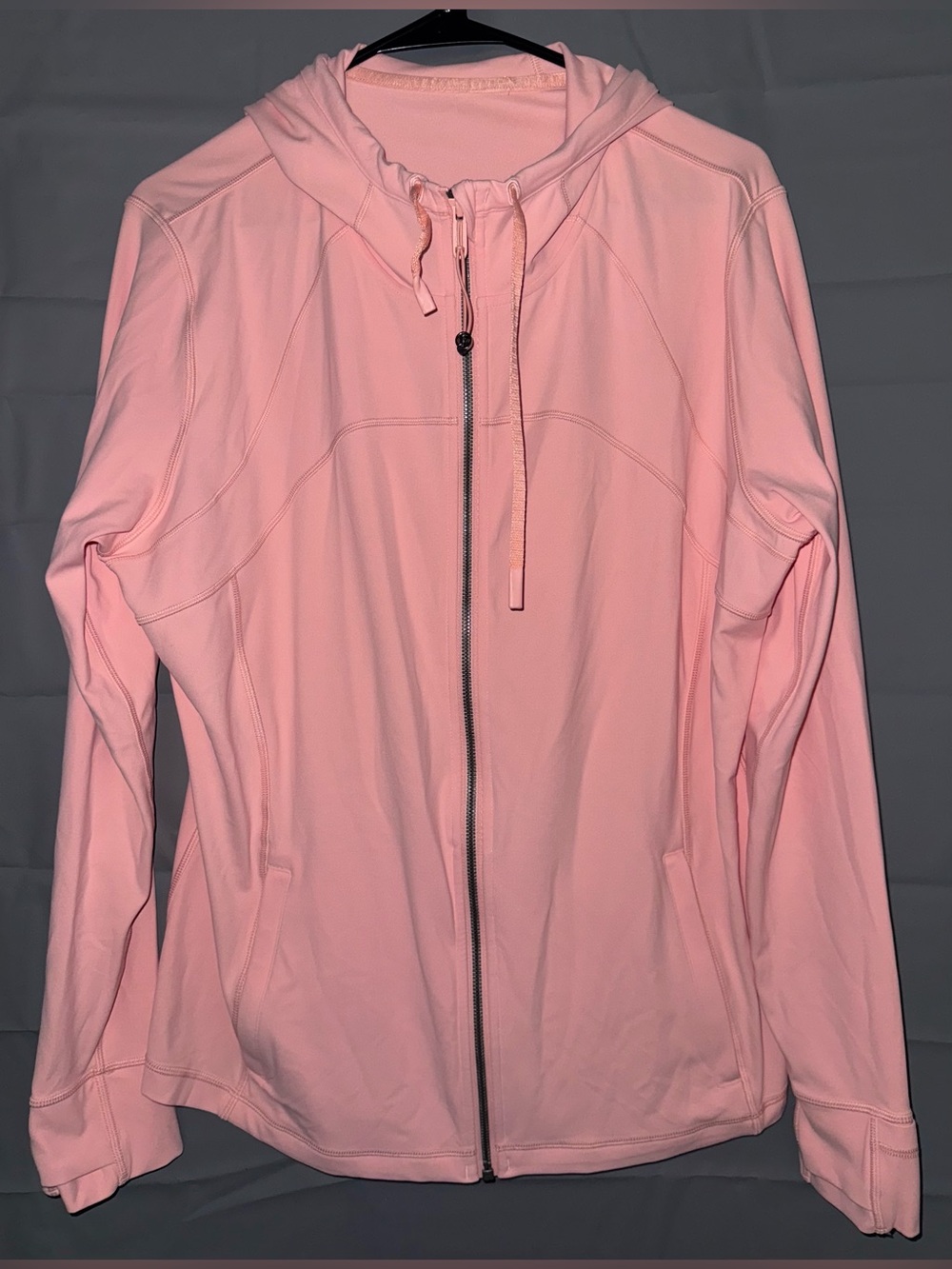 Lululemon Hooded Define Jacket Nulu
Pink Puff Size 20